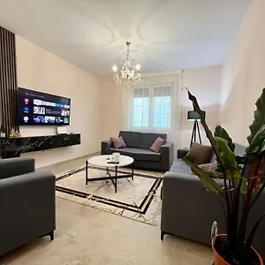 In City Centre Delux Apartment Durres